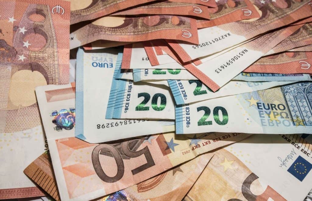 Kako prepoznati prednosti i rizike ulaganja u dionice Kako prepoznati prednosti i rizike ulaganja u dionice