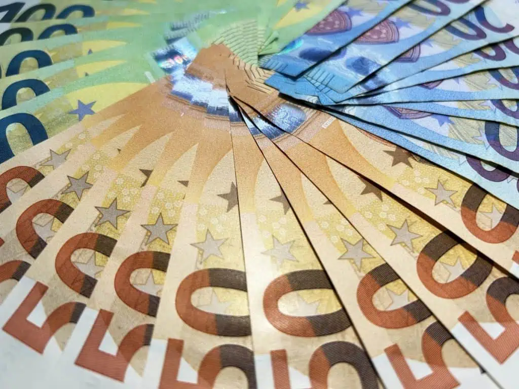 Ulaganje u zlato i srebro kako osigurati dugoročnu stabilnost